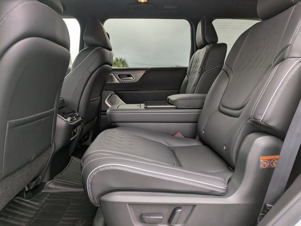 New 2026 INFINITI QX80 Autograph image 16