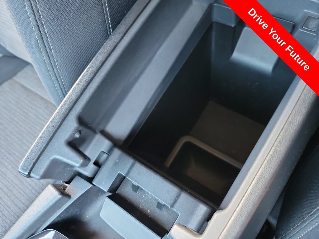 Used 2021 Nissan Rogue S FWD image 13