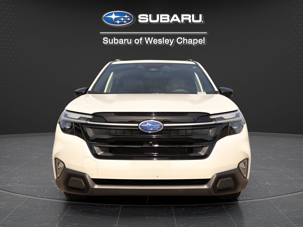 Used 2025 Subaru Forester Touring AWD/4WD image 3