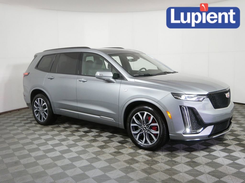 Used 2024 Cadillac XT6 Sport image 1