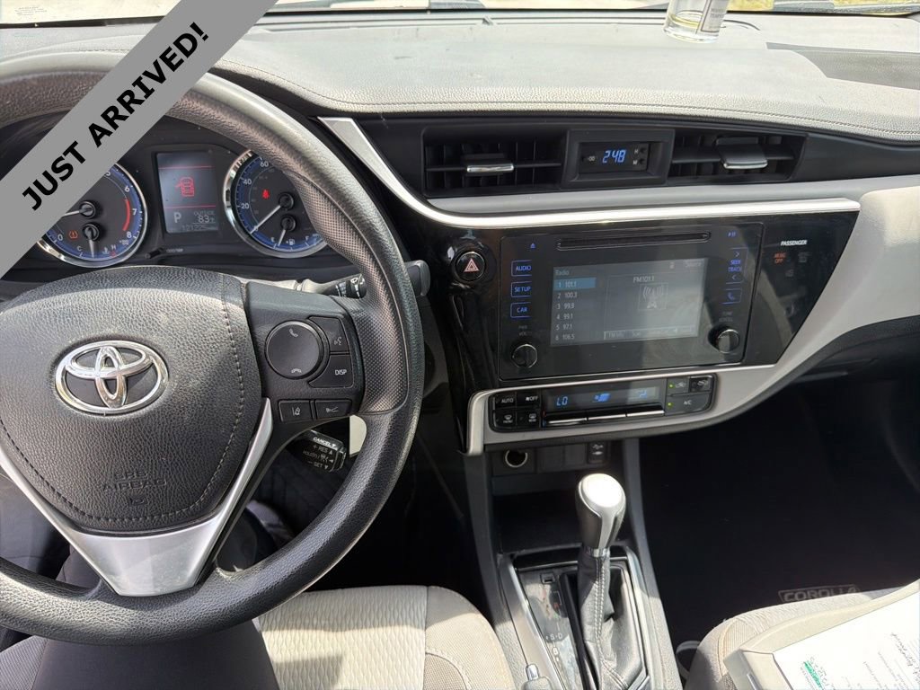 Used 2017 Toyota Corolla LE FWD image 10