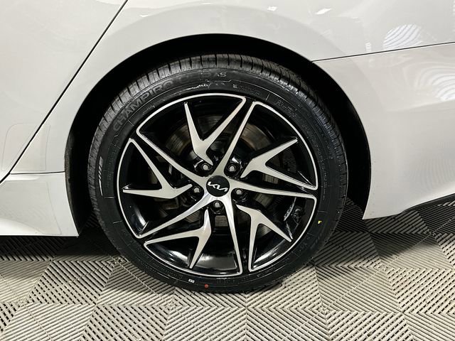 Used 2023 Kia Stinger GT-Line w/ Sun & Sound Package RWD image 28