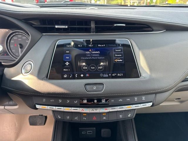 Used 2023 Cadillac XT4 Premium Luxury w/ Technology Package FWD image 13