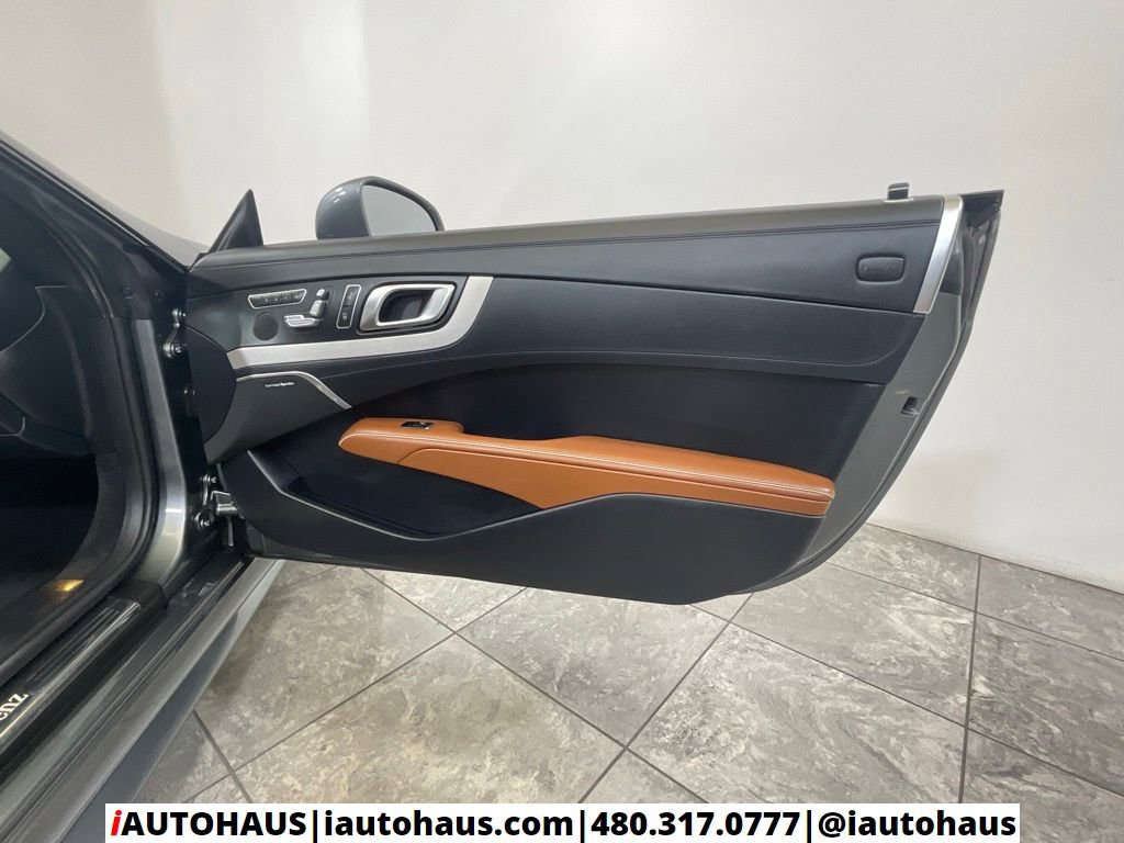 Used 2017 Mercedes-Benz SL 550 image 38