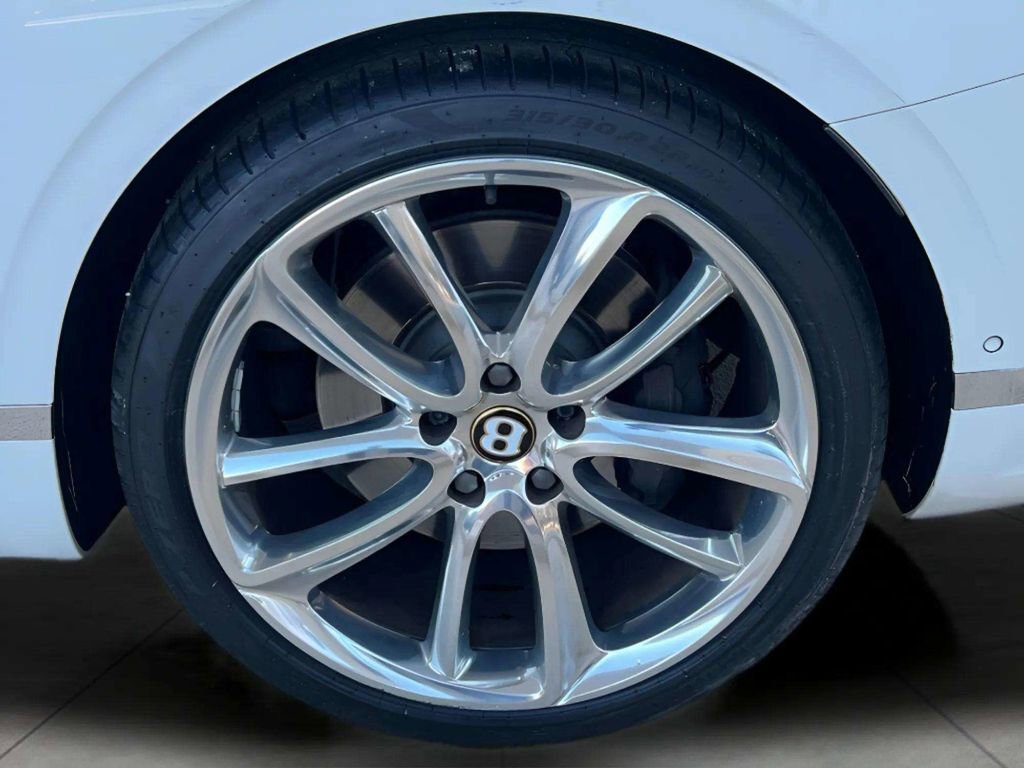 Used 2020 Bentley Continental GT image 28