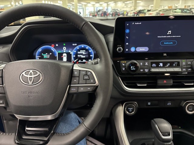 Used 2025 Toyota Grand Highlander AWD Hybrid image 19