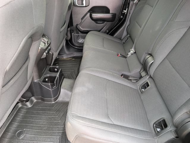 Used 2020 Jeep Gladiator Mojave AWD/4WD image 16