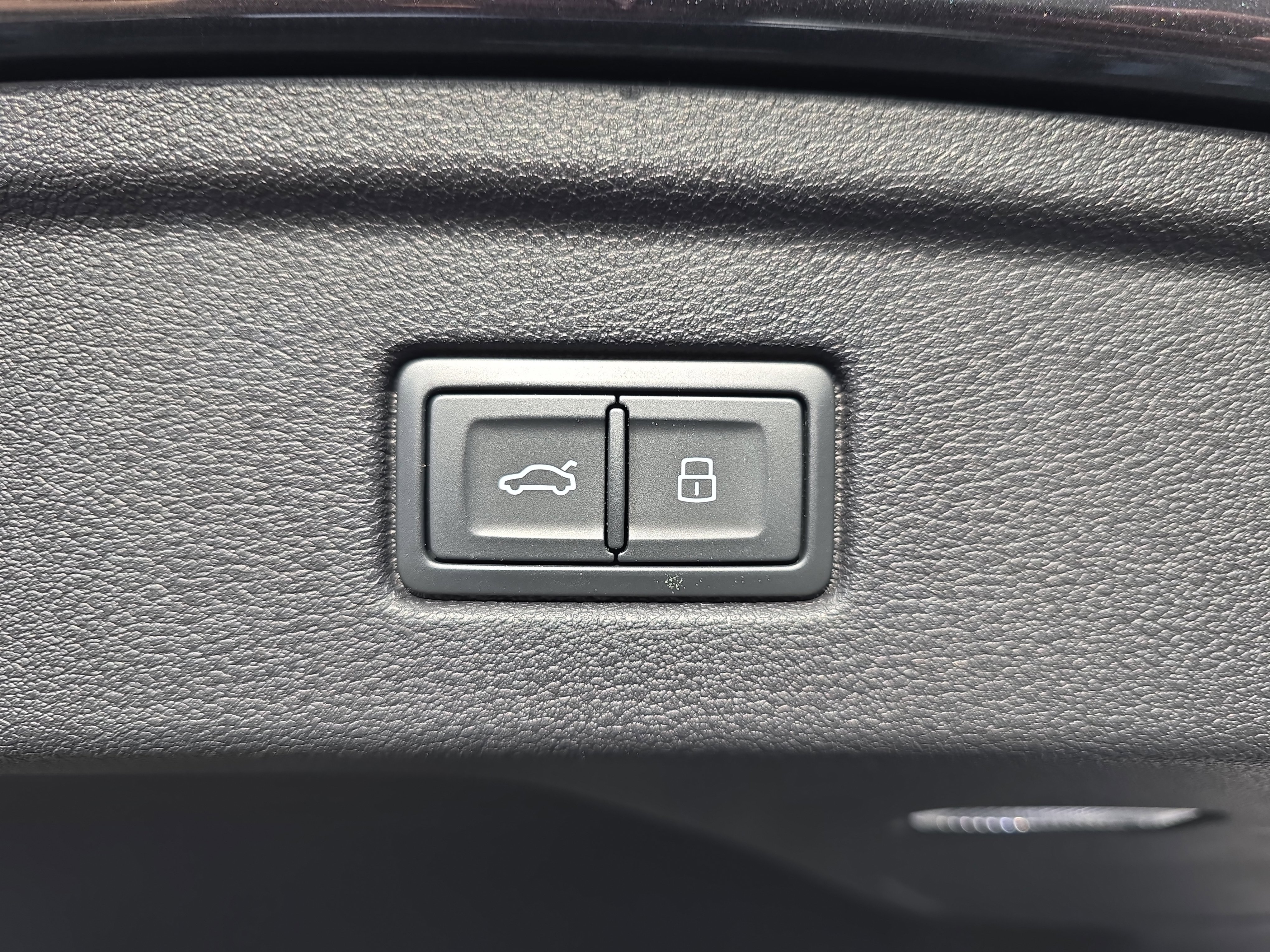 Used 2023 Audi A5 2.0T Premium Plus w/ Premium Plus image 13