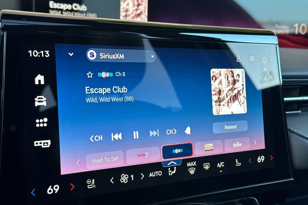 Used 2024 Lincoln Nautilus Reserve w/ Equipment Group 202A image 18