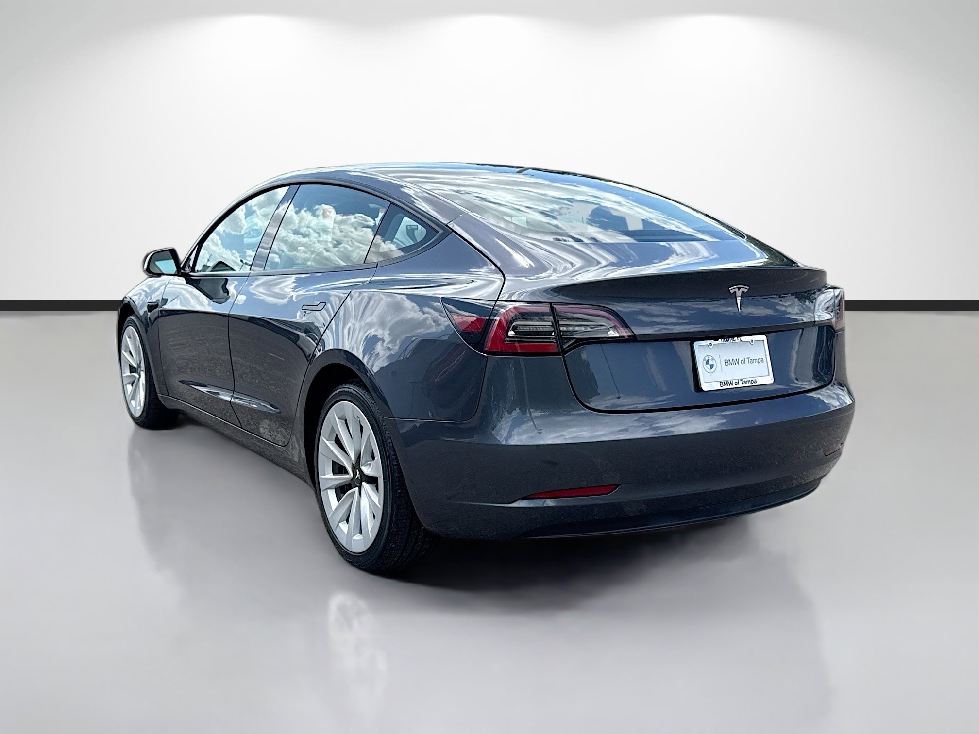 Used 2023 Tesla Model 3 Standard Range image 5