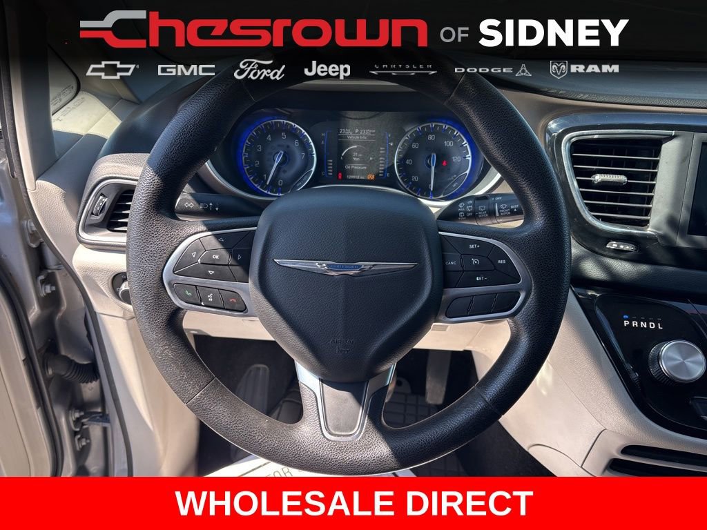Used 2020 Chrysler Voyager Lxi FWD image 14