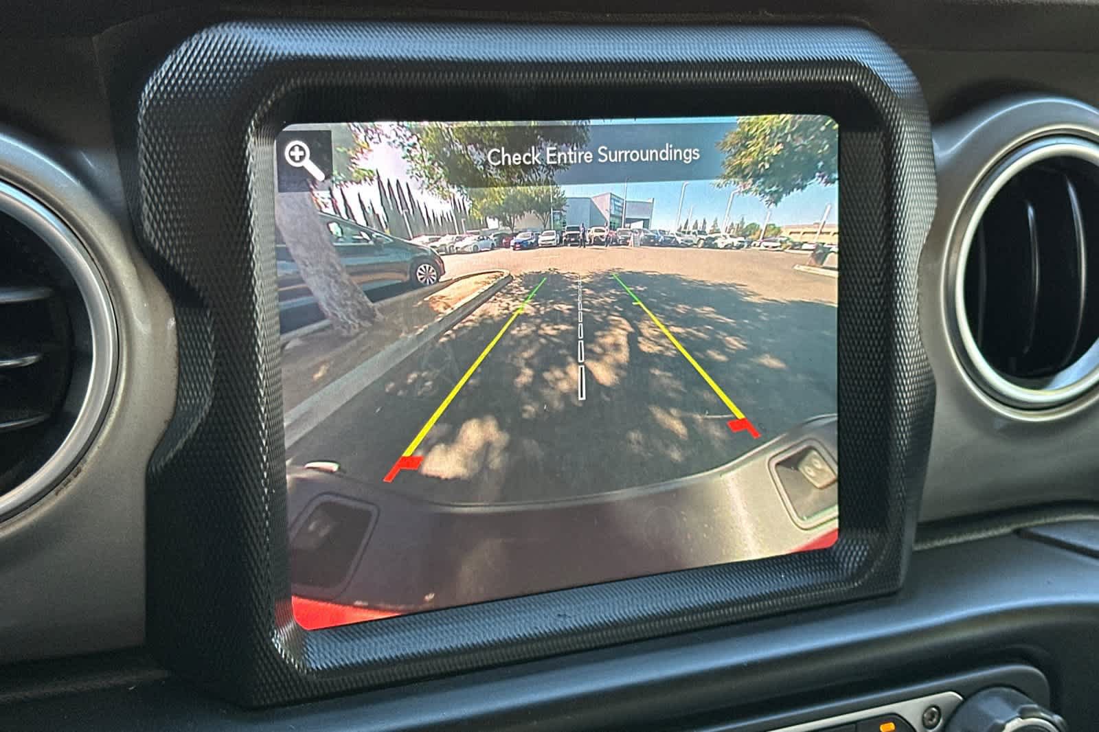Used 2020 Jeep Gladiator Overland AWD/4WD image 20