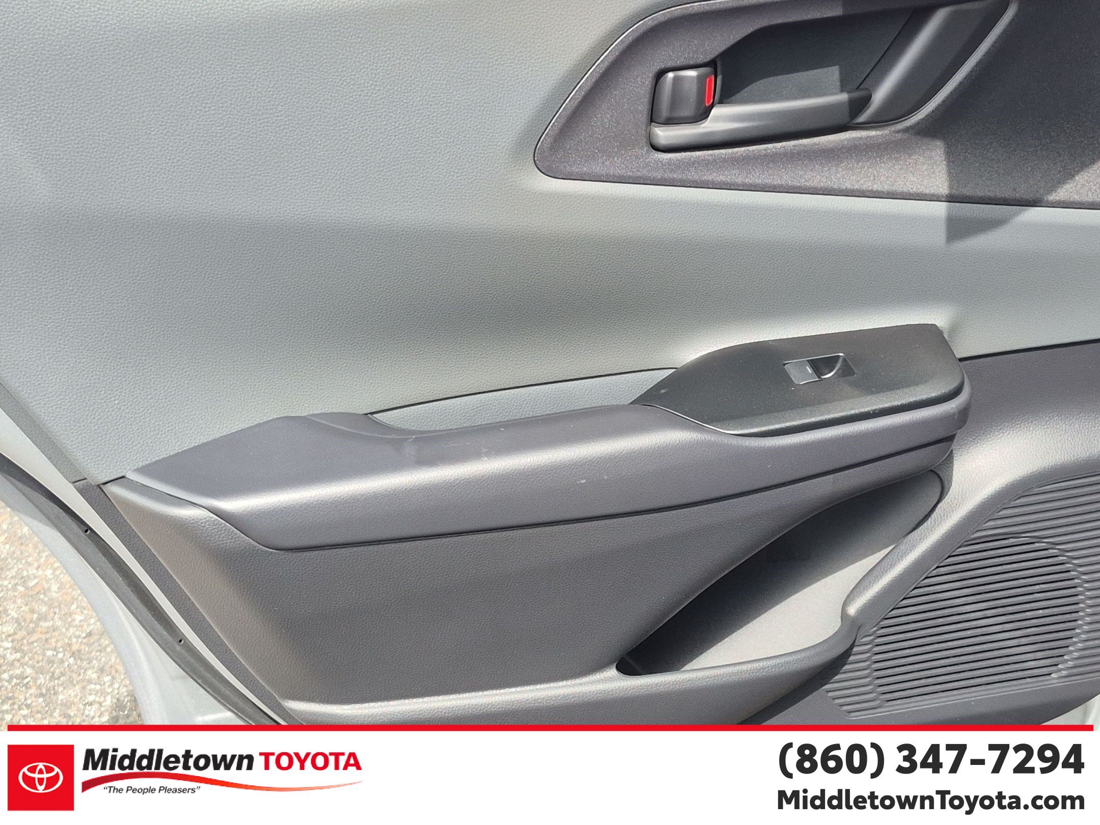 Used 2023 Toyota Prius LE FWD image 28