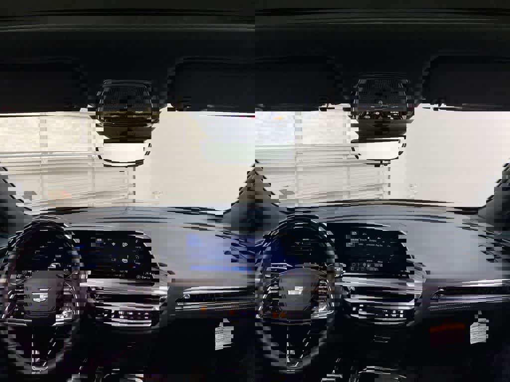 Certified 2025 Cadillac Lyriq Luxury w/ Nappa Leather Package image 13