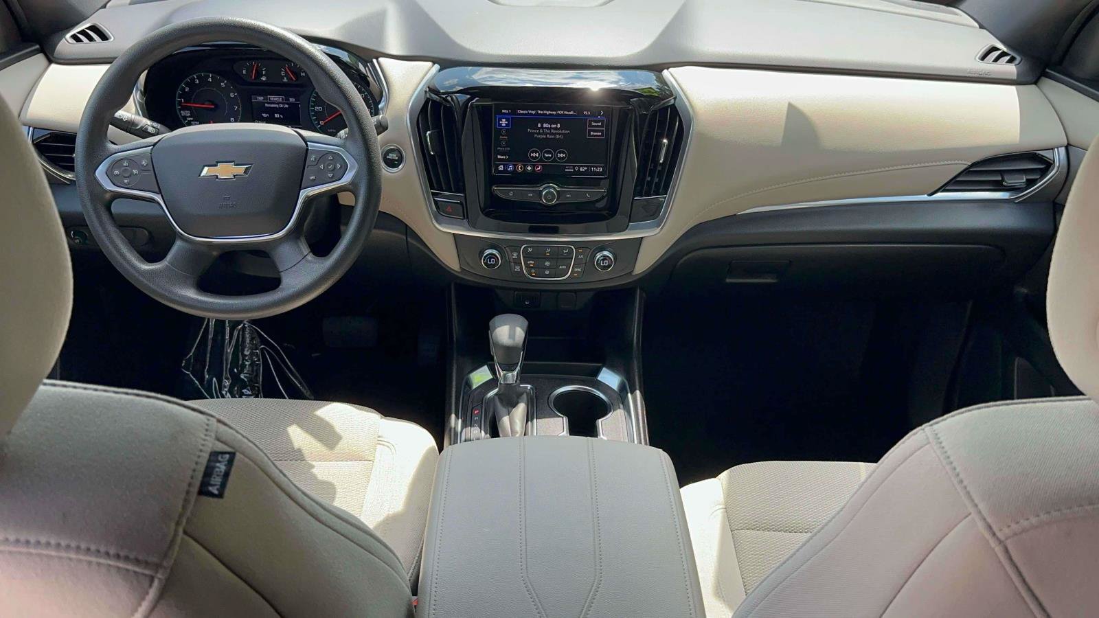 Used 2023 Chevrolet Traverse LS AWD/4WD image 11