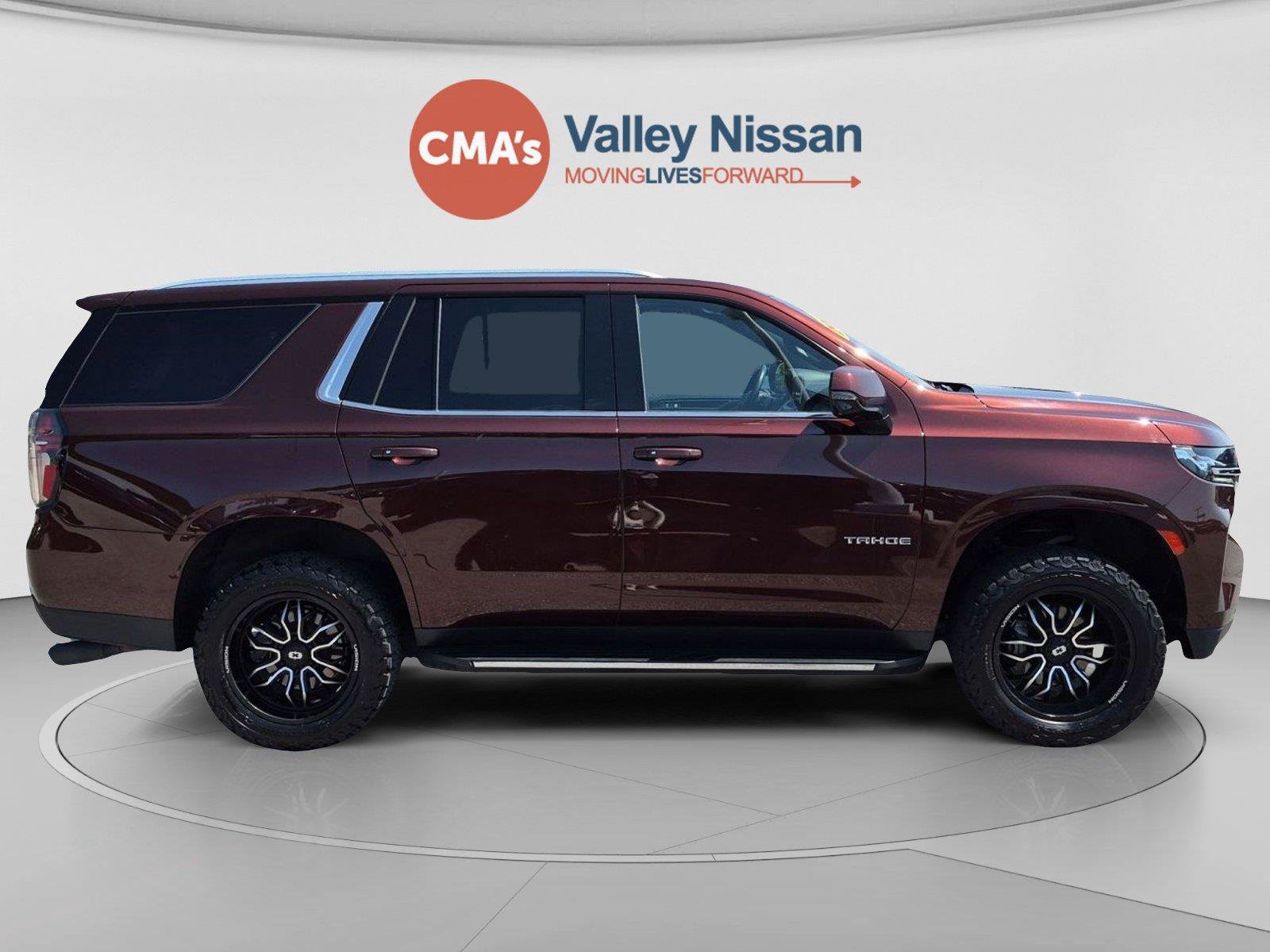 Used 2022 Chevrolet Tahoe LT w/ Luxury Package AWD/4WD image 6