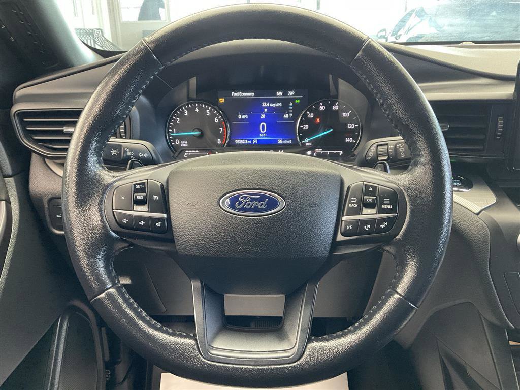 Used 2020 Ford Explorer XLT image 24