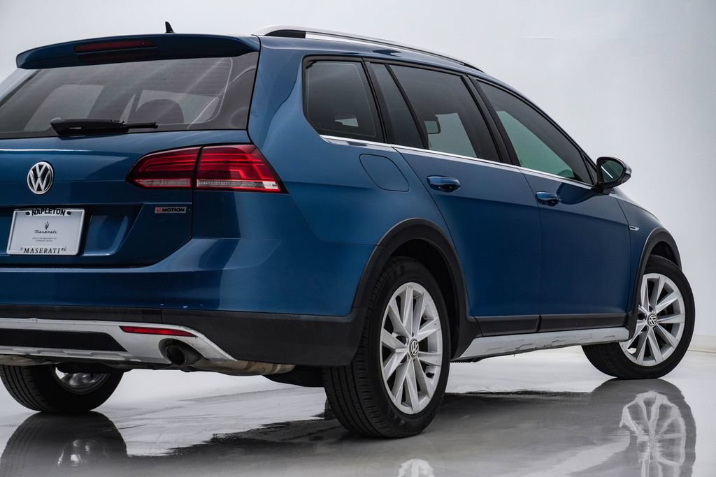 Used 2019 Volkswagen Golf Alltrack S AWD/4WD image 9