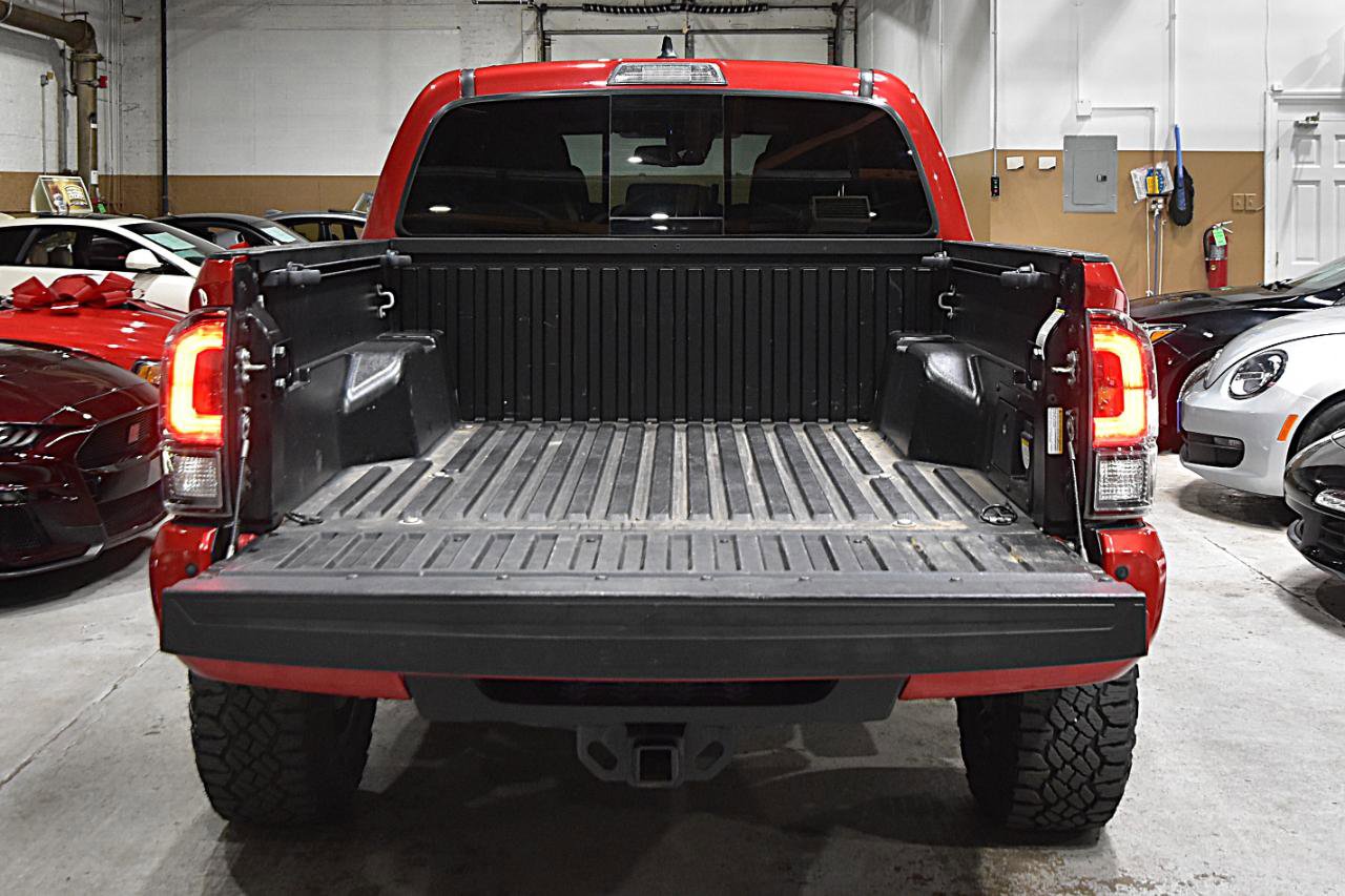Used 2020 Toyota Tacoma TRD Off-Road w/ Technology Package AWD/4WD image 45