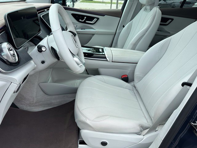 Used 2023 Mercedes-Benz EQE 350+ 4MATIC SUV w/ Exclusive Trim Package image 18