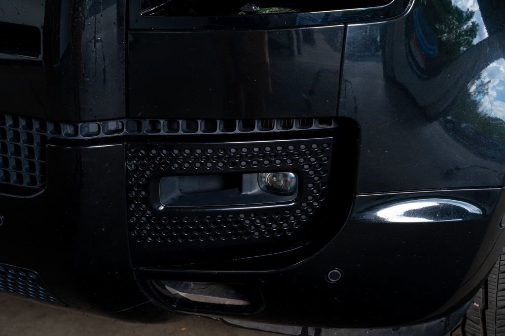 Used 2023 Land Rover Defender 110 X image 14