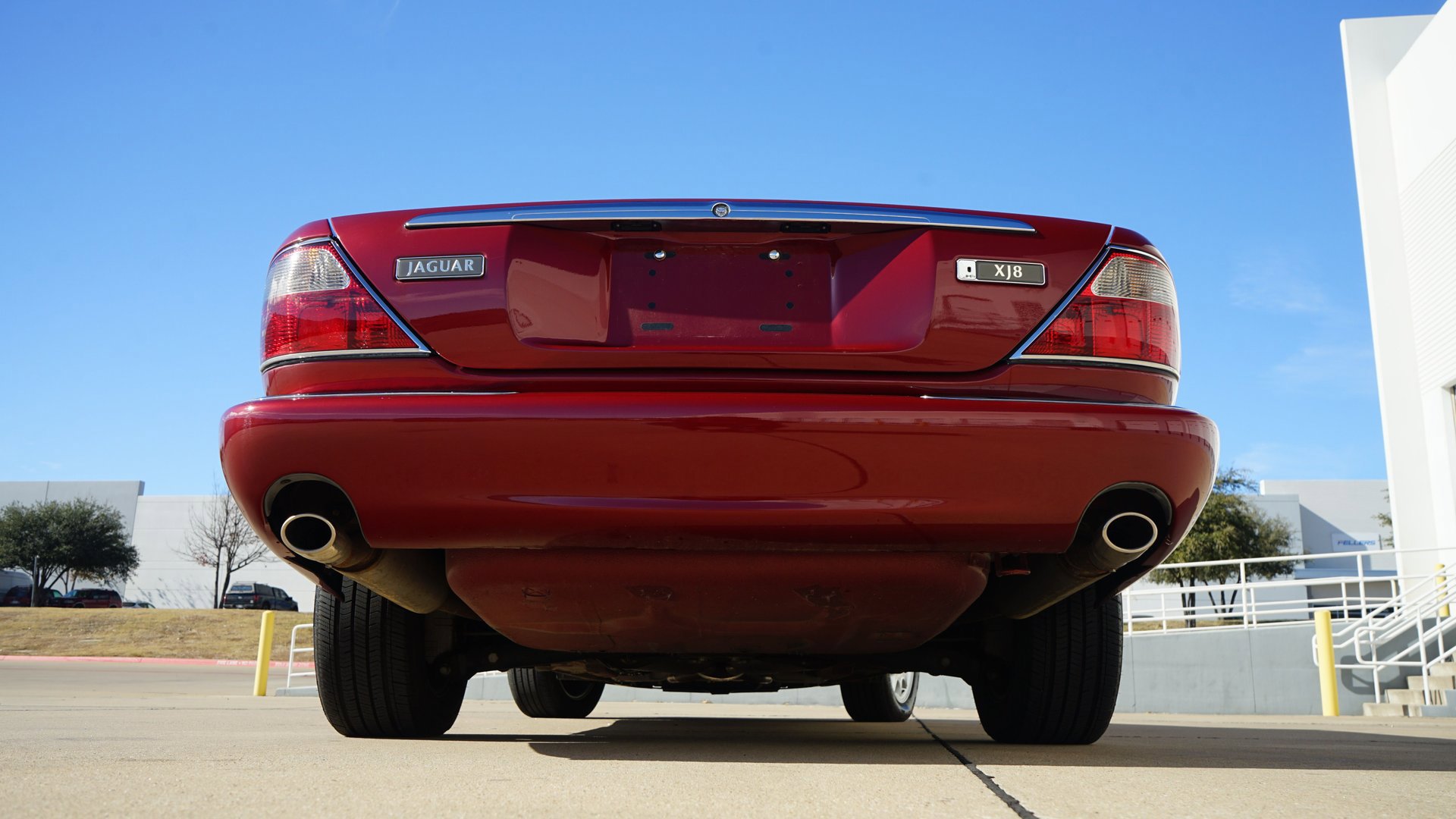 Used 1999 Jaguar XJ8 image 13