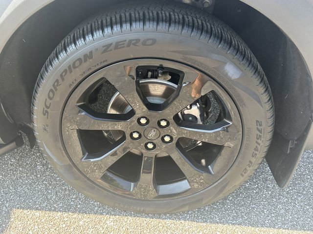 Used 2024 Ford Explorer ST-Line w/ Class IV Trailer Tow Package RWD image 20