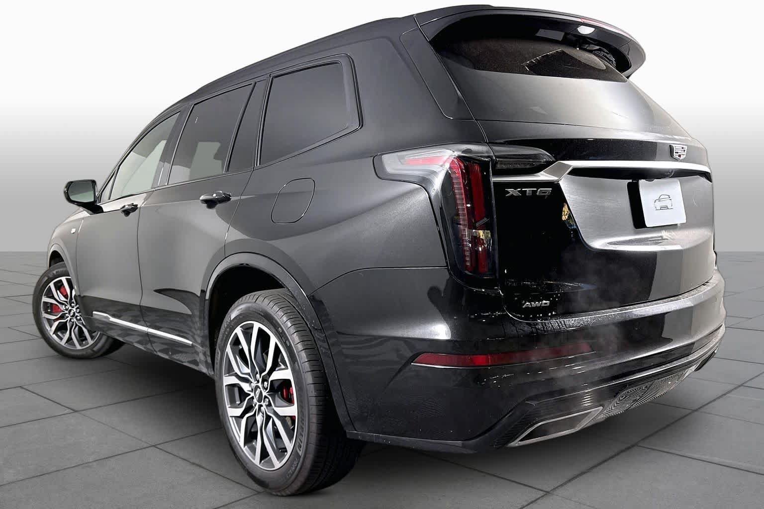 Used 2025 Cadillac XT6 Sport AWD/4WD image 11