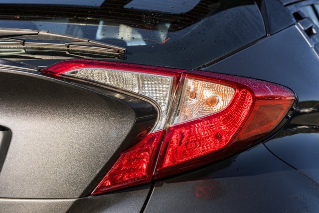 Used 2018 Toyota C-HR XLE image 9