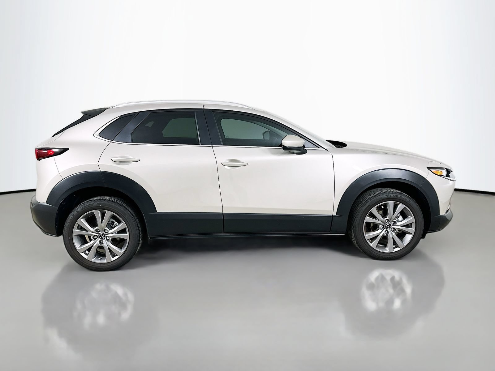 Used 2023 MAZDA CX-30 AWD 2.5 S w/ Preferred Package image 4