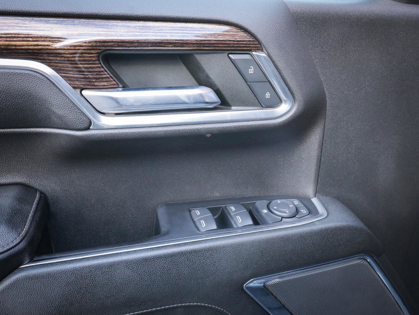 Used 2023 GMC Sierra 1500 SLE image 16