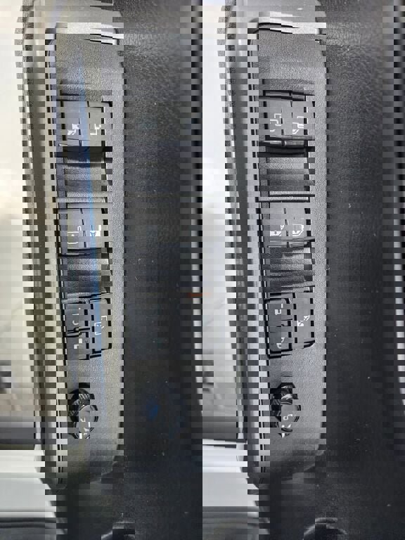 Used 2021 Toyota Tacoma SR5 image 27