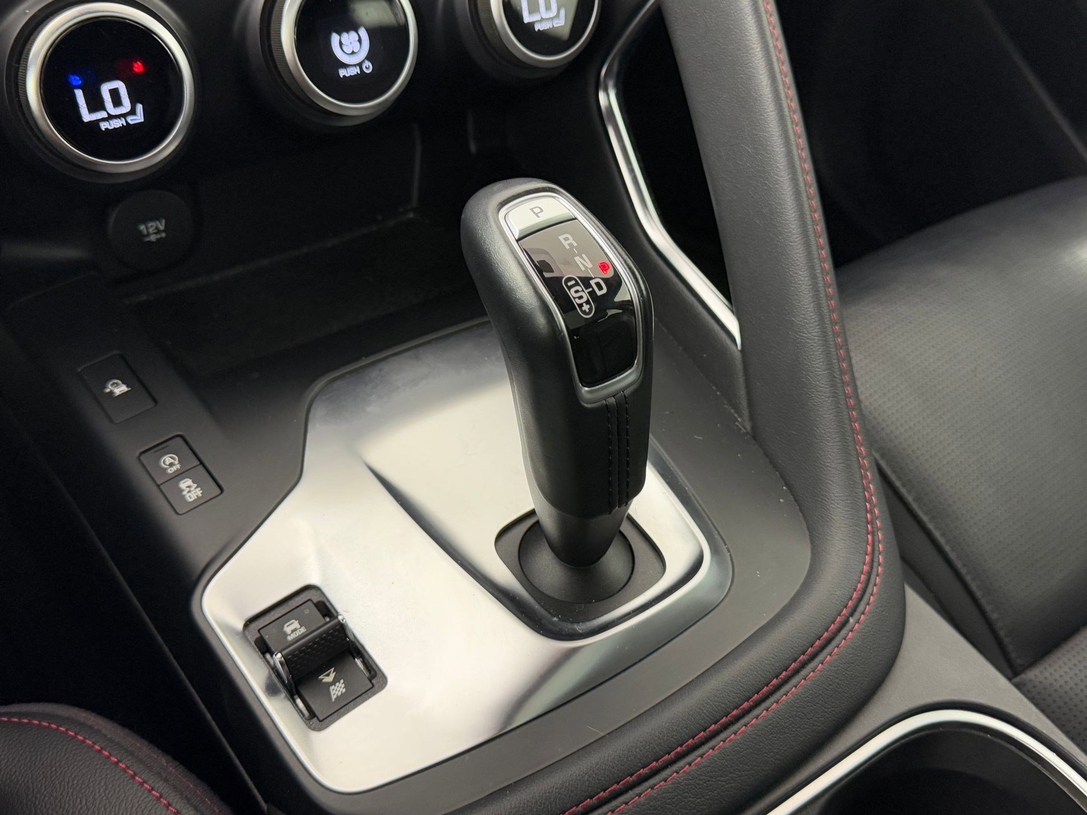 Used 2020 Jaguar E-PACE Checkered Flag image 22