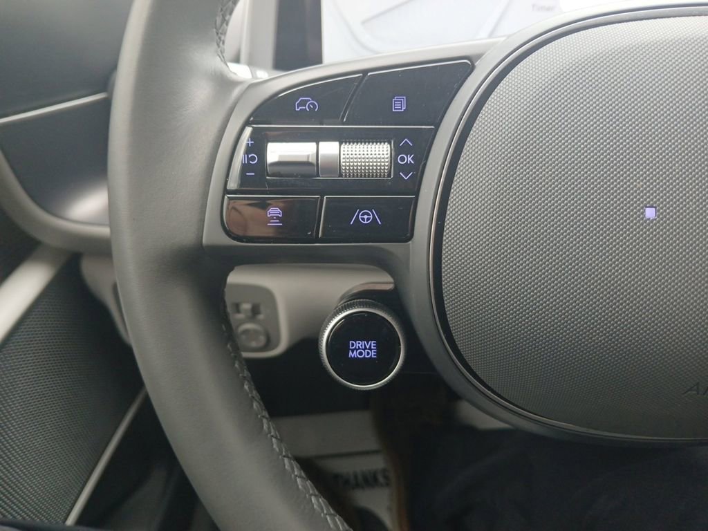 Used 2025 Hyundai Ioniq 6 SEL RWD image 24
