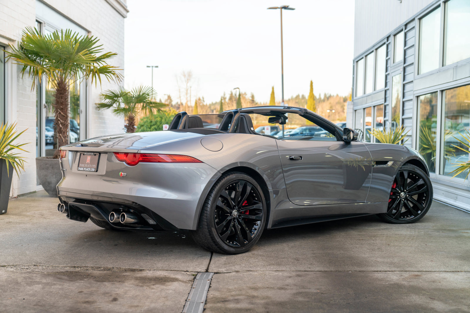 Used 2014 Jaguar F-TYPE S RWD image 8