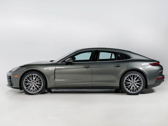 New 2025 Porsche Panamera 4 image 2