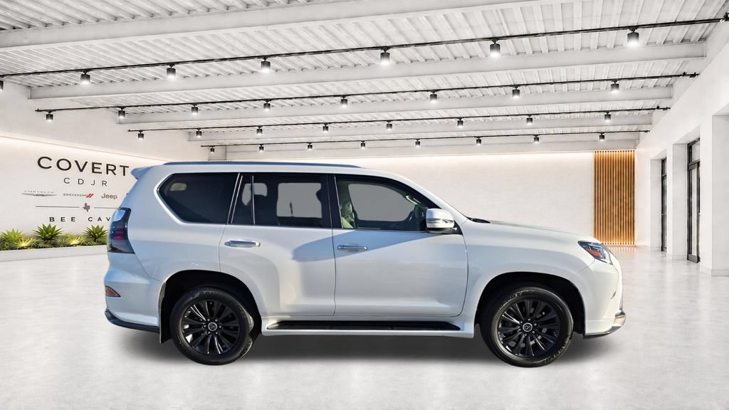 Used 2023 Lexus GX 460 Luxury w/ Sport Design Package AWD/4WD image 14