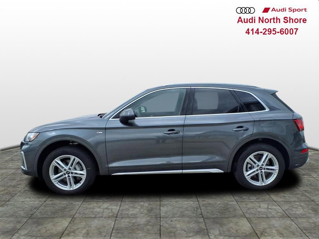 Used 2025 Audi Q5 e Premium Plus w/ Premium Plus Package image 4