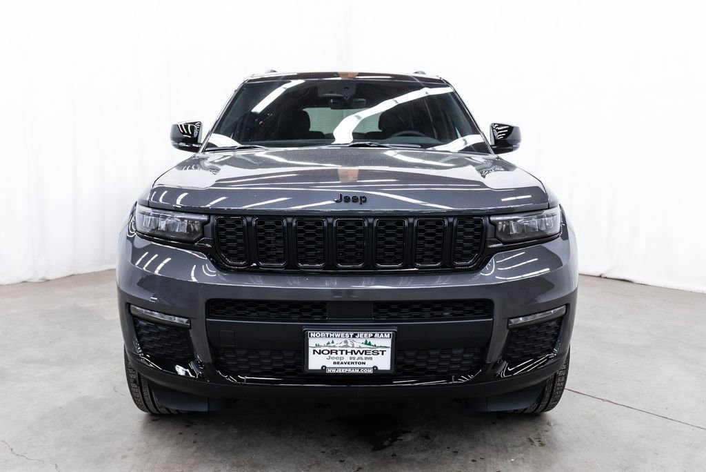 New 2025 Jeep Grand Cherokee L Limited w/ Trailer Tow Package image 2