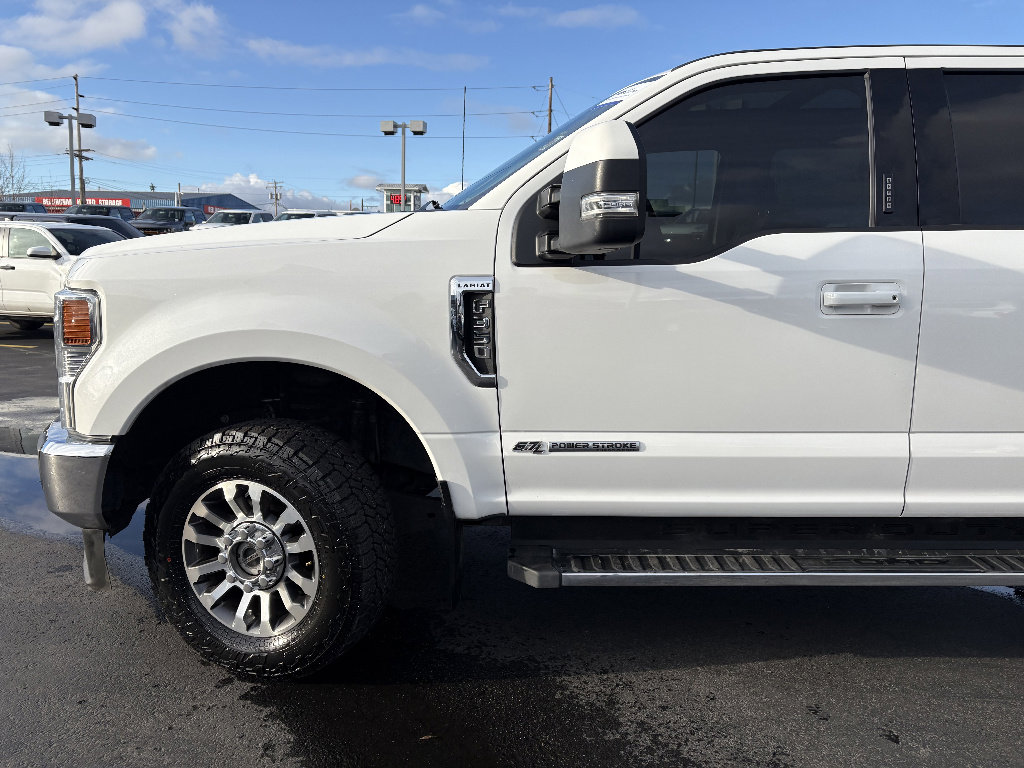 Certified 2022 Ford F350 Lariat w/ Camper Package image 11