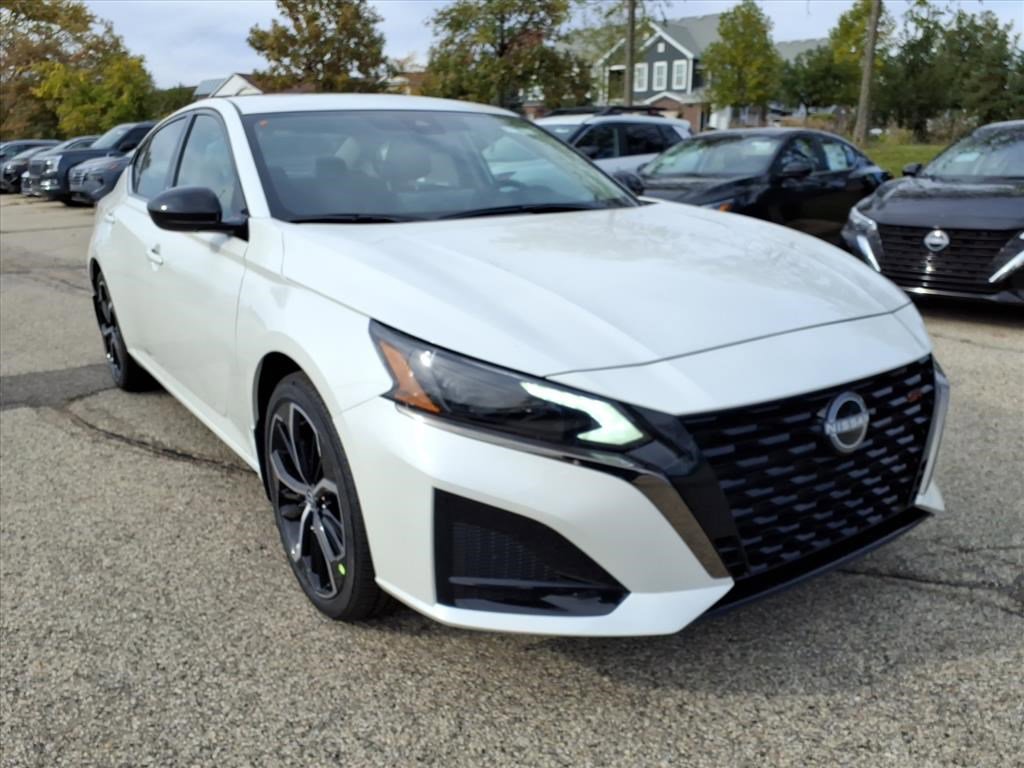 New 2025 Nissan Altima 2.5 SR