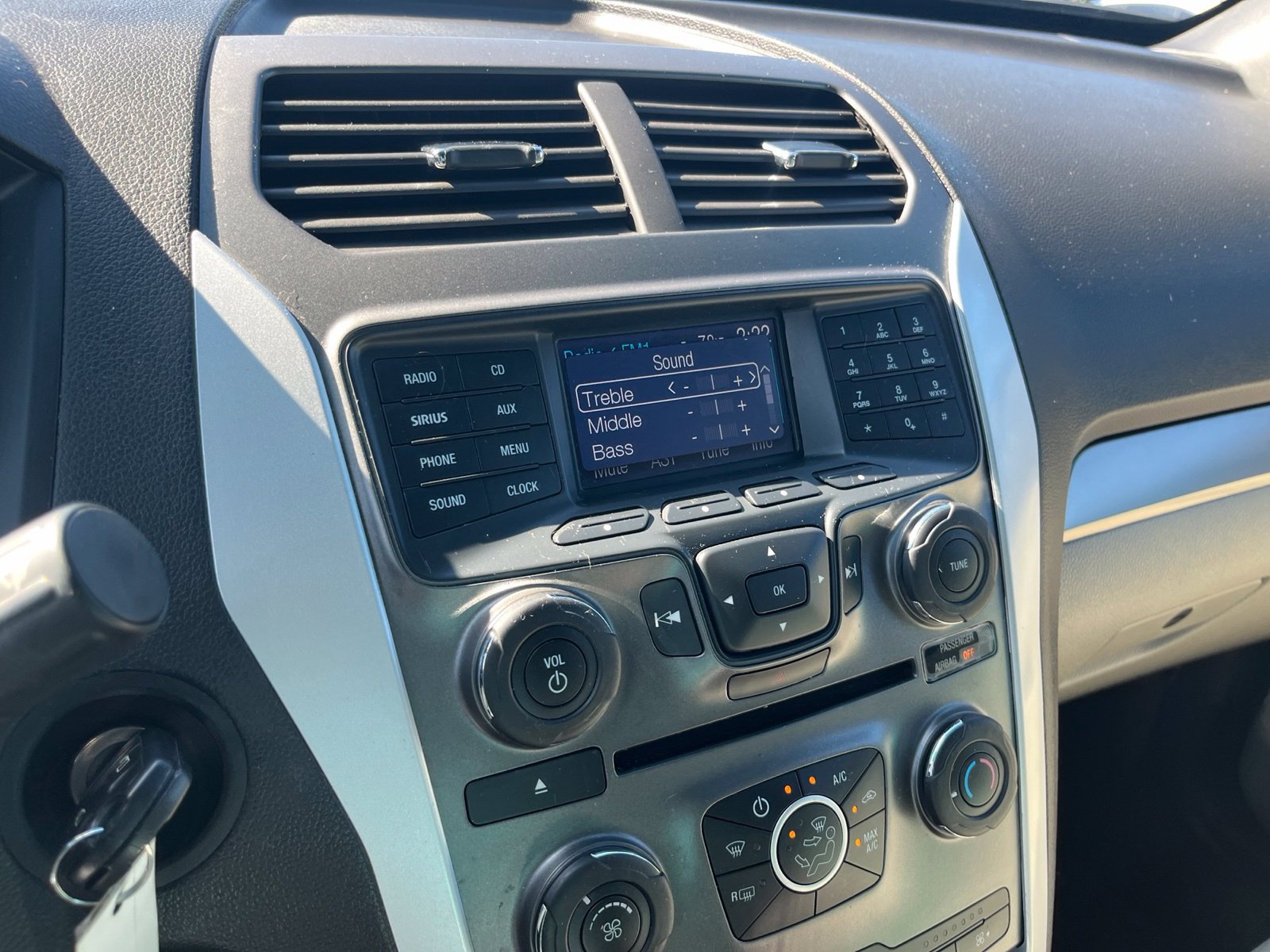 Used 2014 Ford Explorer FWD image 19
