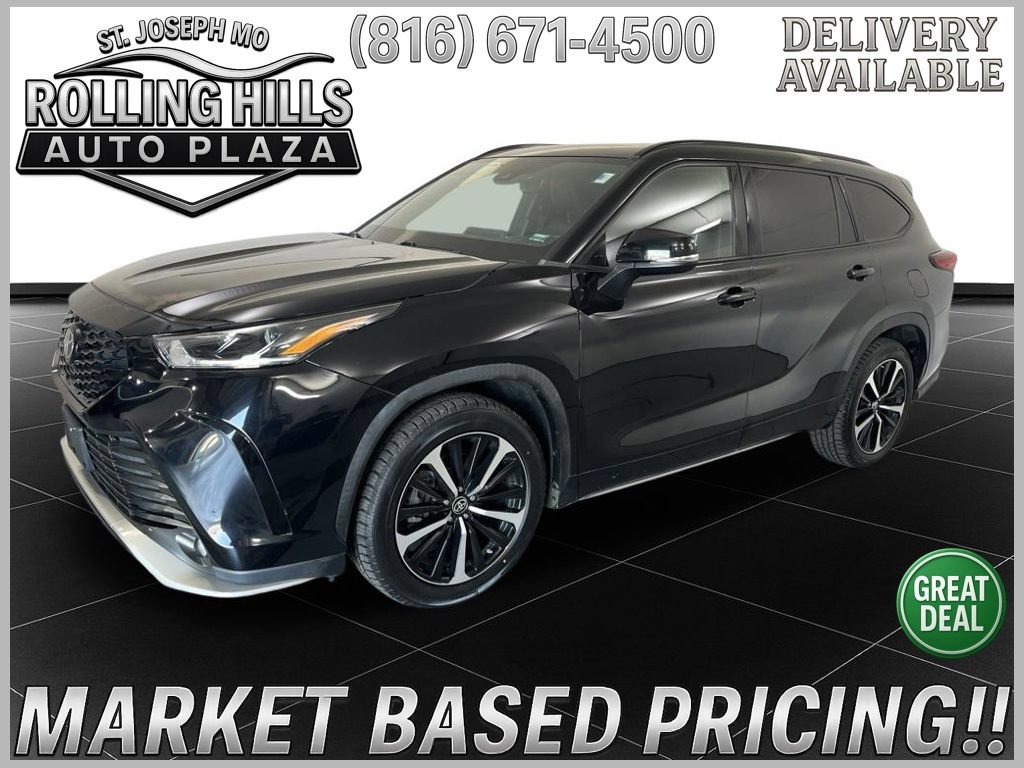 Used 2021 Toyota Highlander XSE AWD/4WD image 1