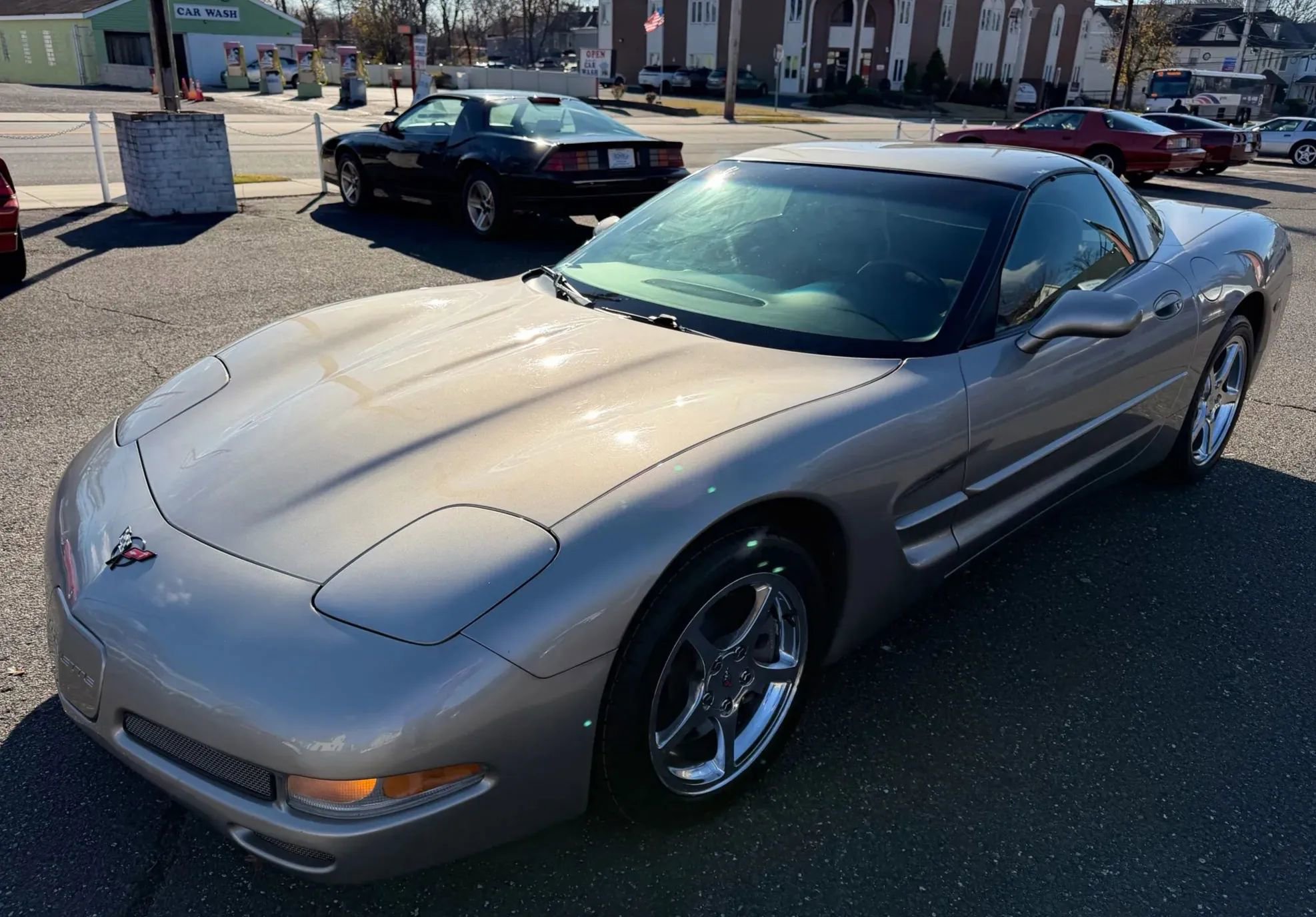 Used 2001 Chevrolet Corvette Coupe w/ Preferred Equipment Group1 image 6