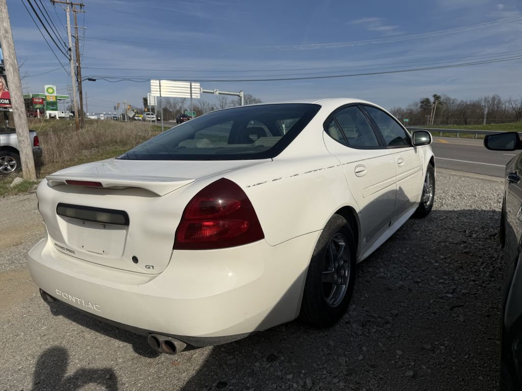 Used 2004 Pontiac Grand Prix GT2 w/ Leather Trim Pkg image 3