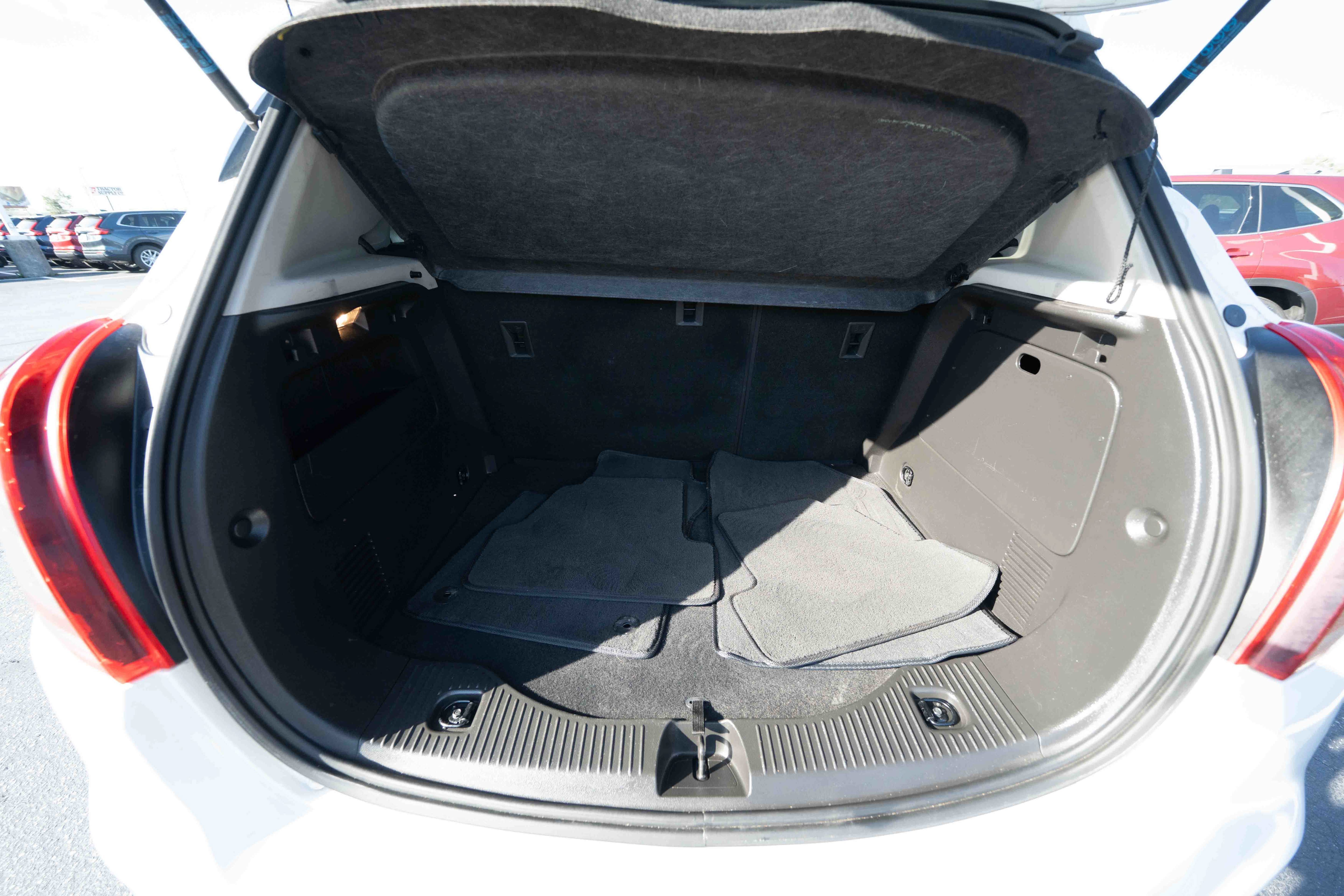 Used 2019 Buick Encore Preferred w/ Safety Package FWD image 28