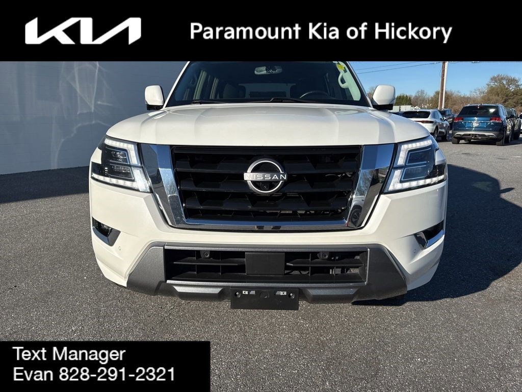 Used 2023 Nissan Armada SL image 2