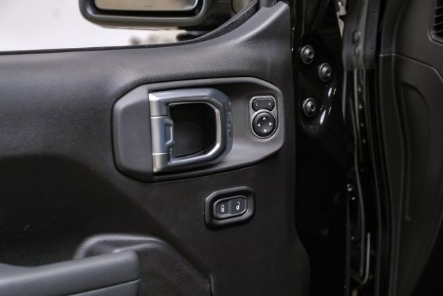 Used 2025 Jeep Gladiator Rubicon w/ Safety Group AWD/4WD image 82