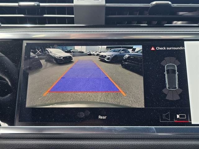 Used 2025 Audi Q3 2.0T Premium w/ Convenience Package AWD/4WD image 6