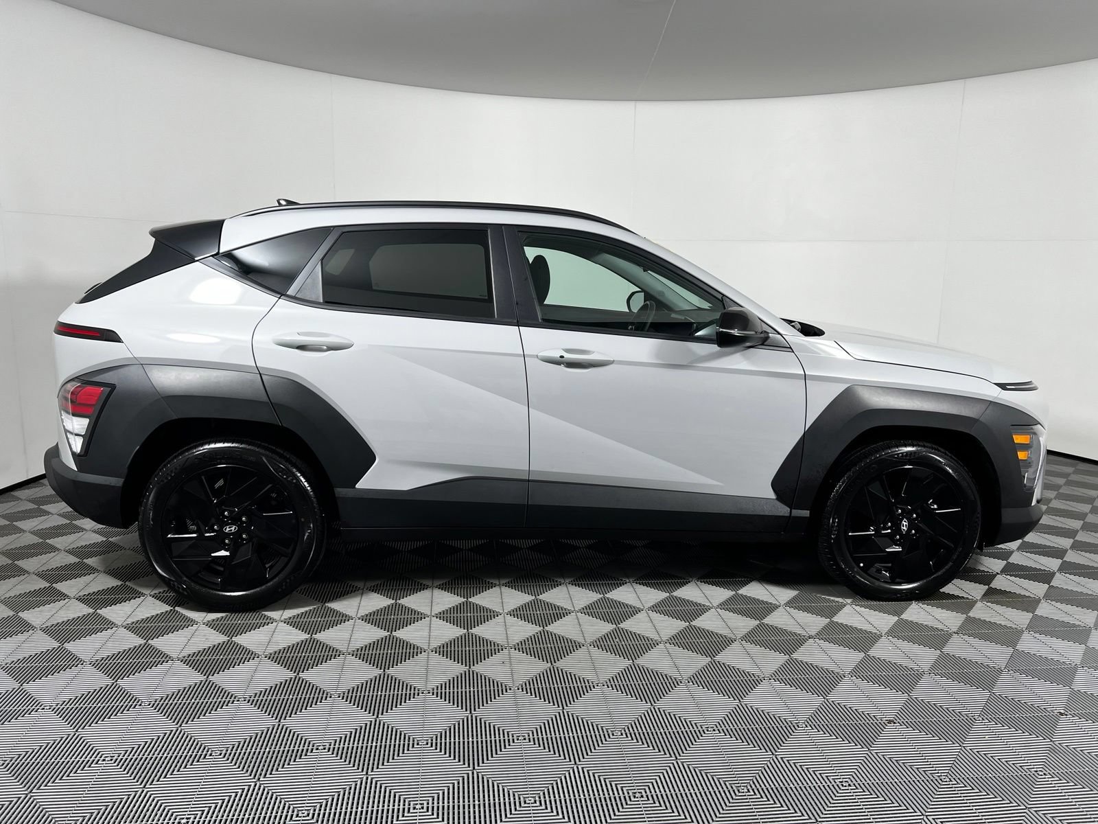 Used 2026 Hyundai Kona SEL Sport FWD image 4